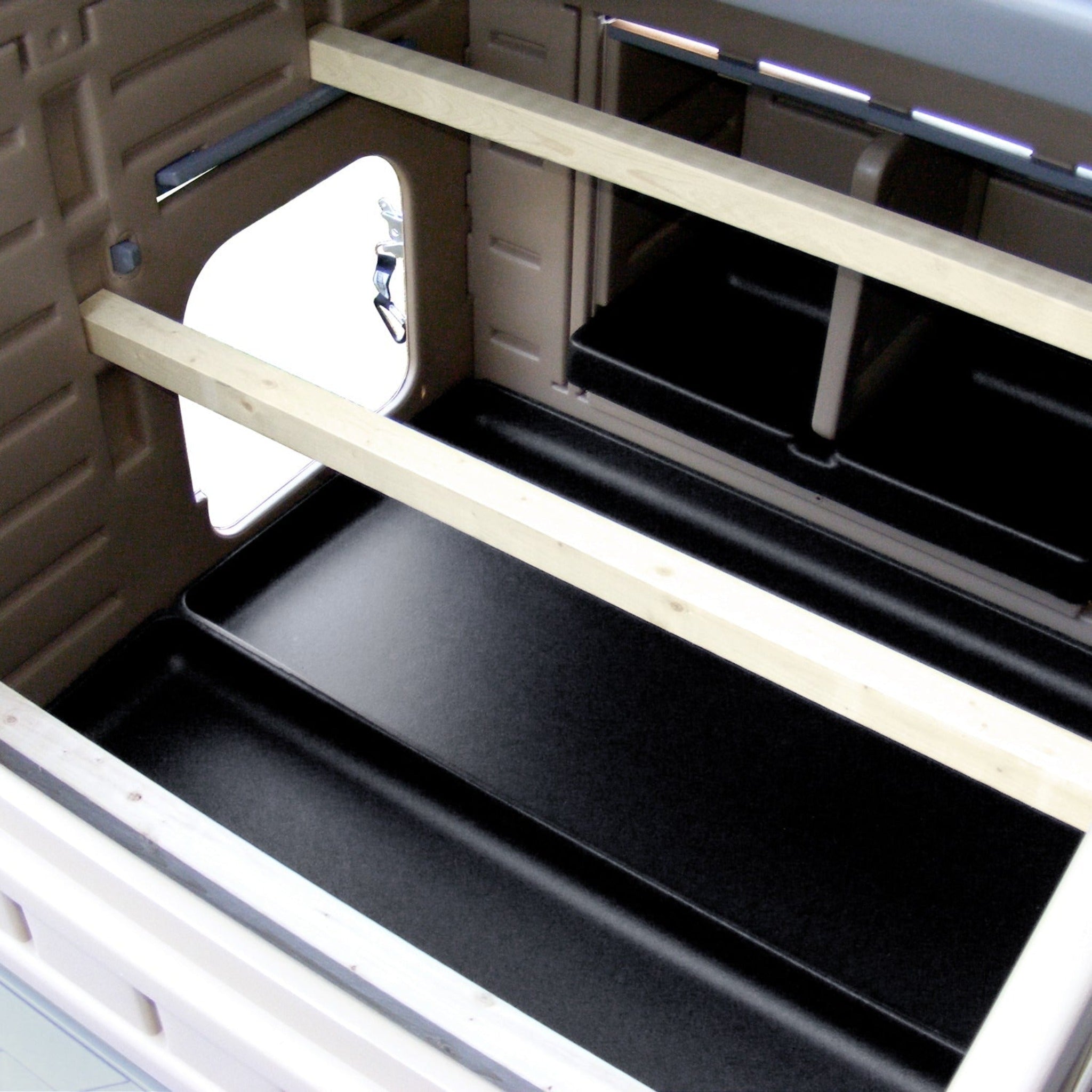 Hatching Time Large Chicken Coop & Stand with Stairs